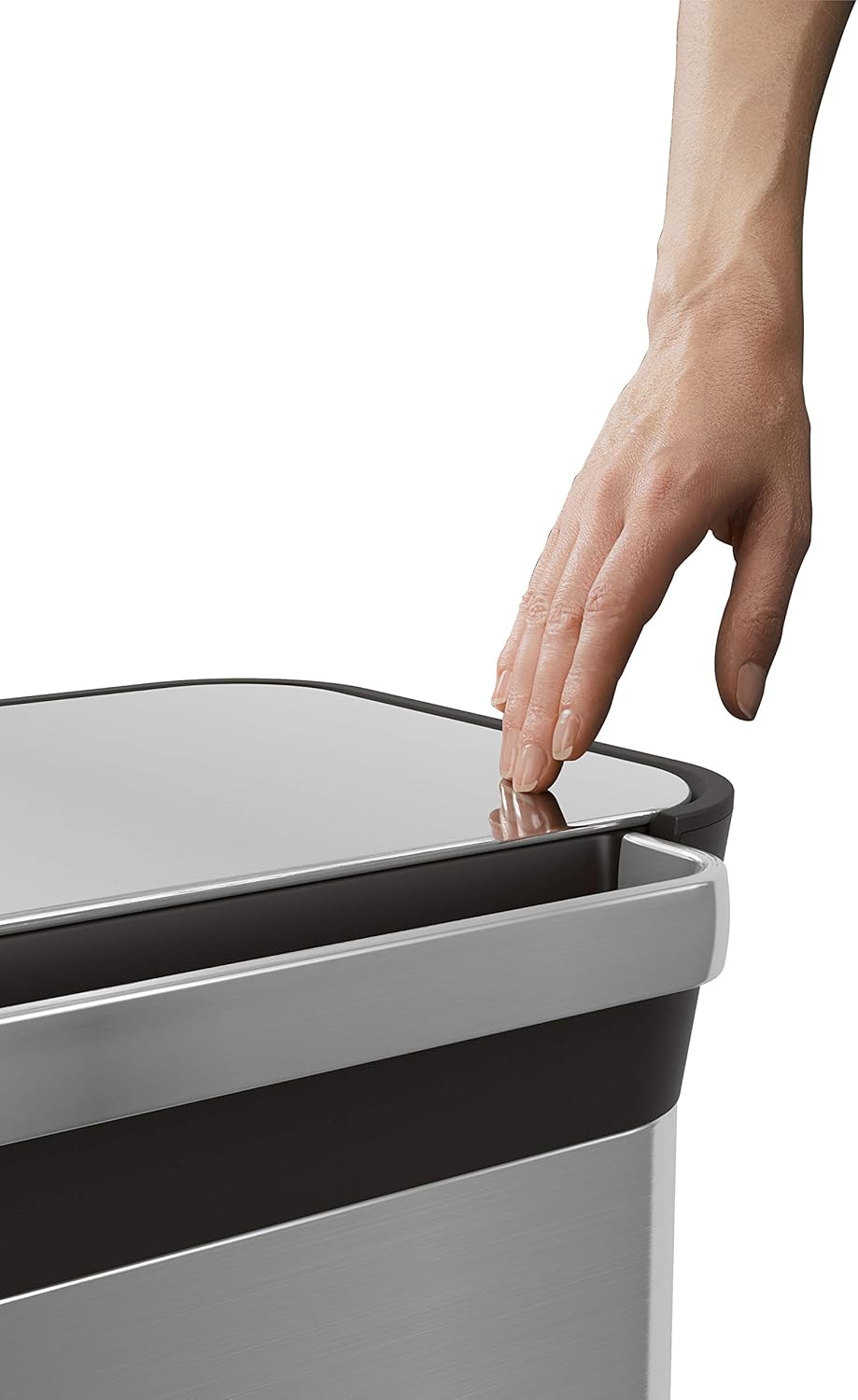 This smart trash can has a 90-liter capacity when compacted and also comes with a trash can with an odor filter